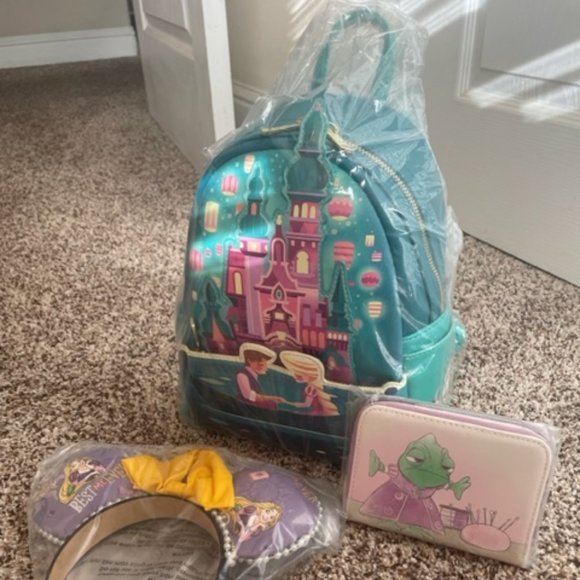 Tangled Bundle - Loungefly Purse, Wallet & Ears! - Picture 1 of 1